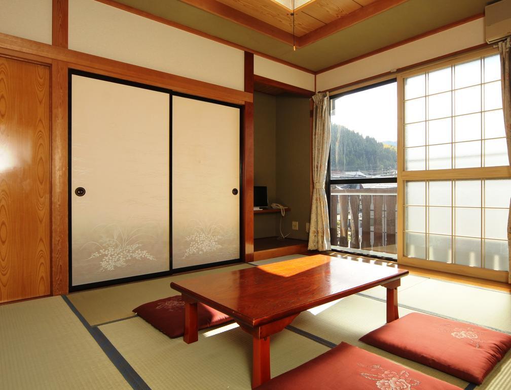Villa Katashio Nozawaonsen Eksteriør billede