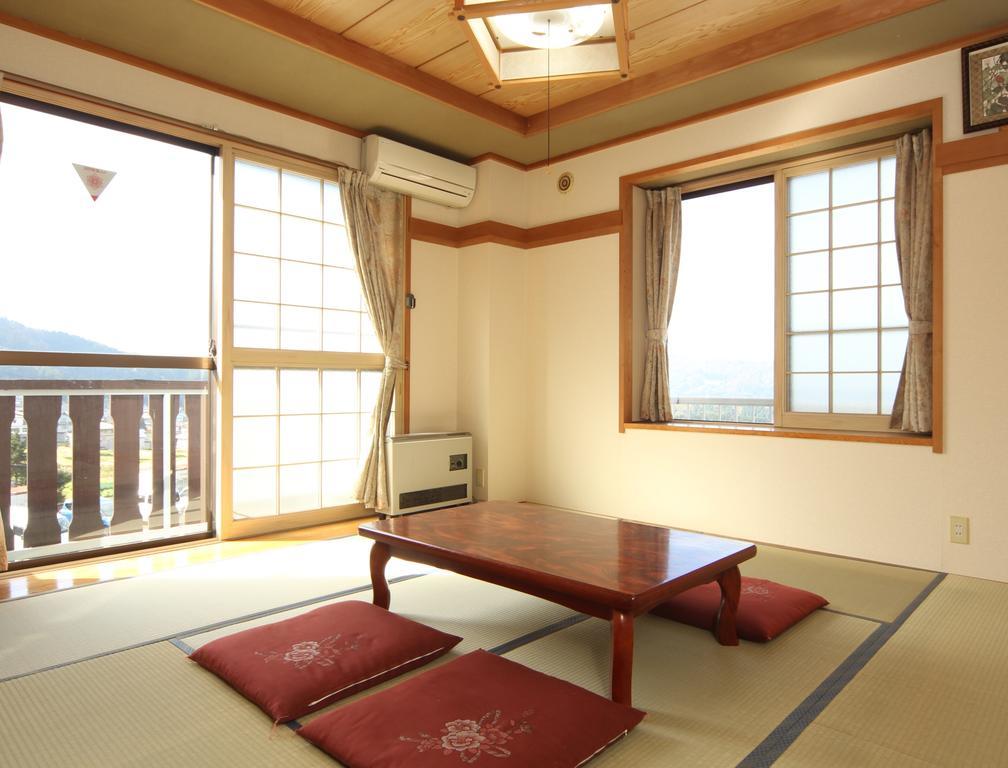 Villa Katashio Nozawaonsen Eksteriør billede