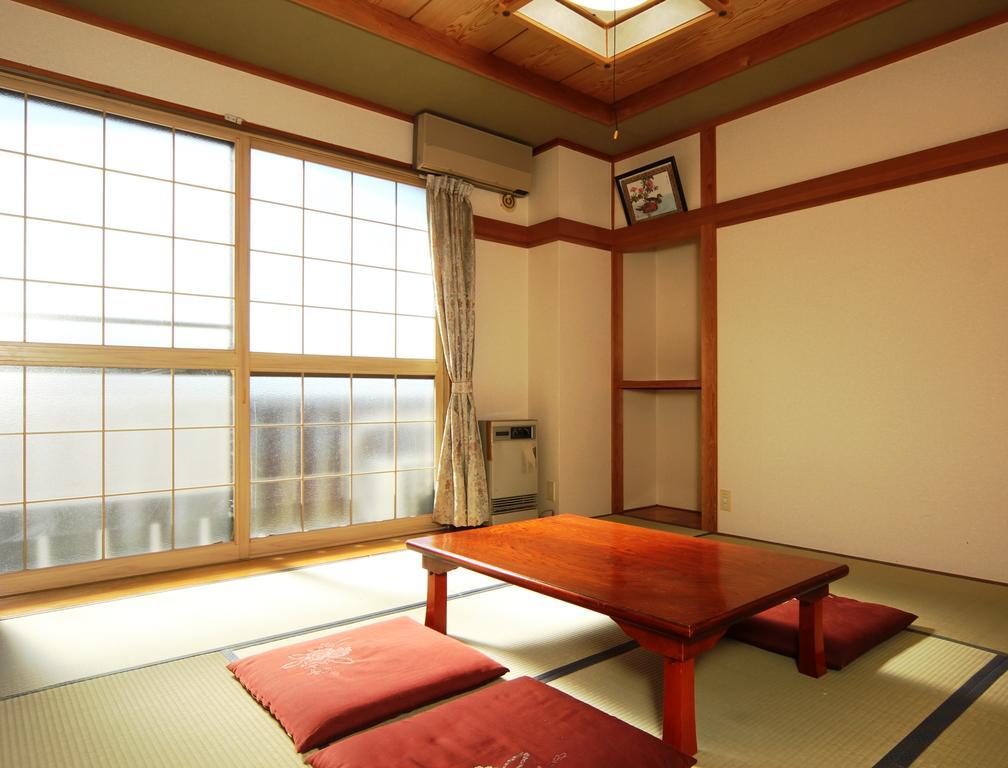 Villa Katashio Nozawaonsen Eksteriør billede