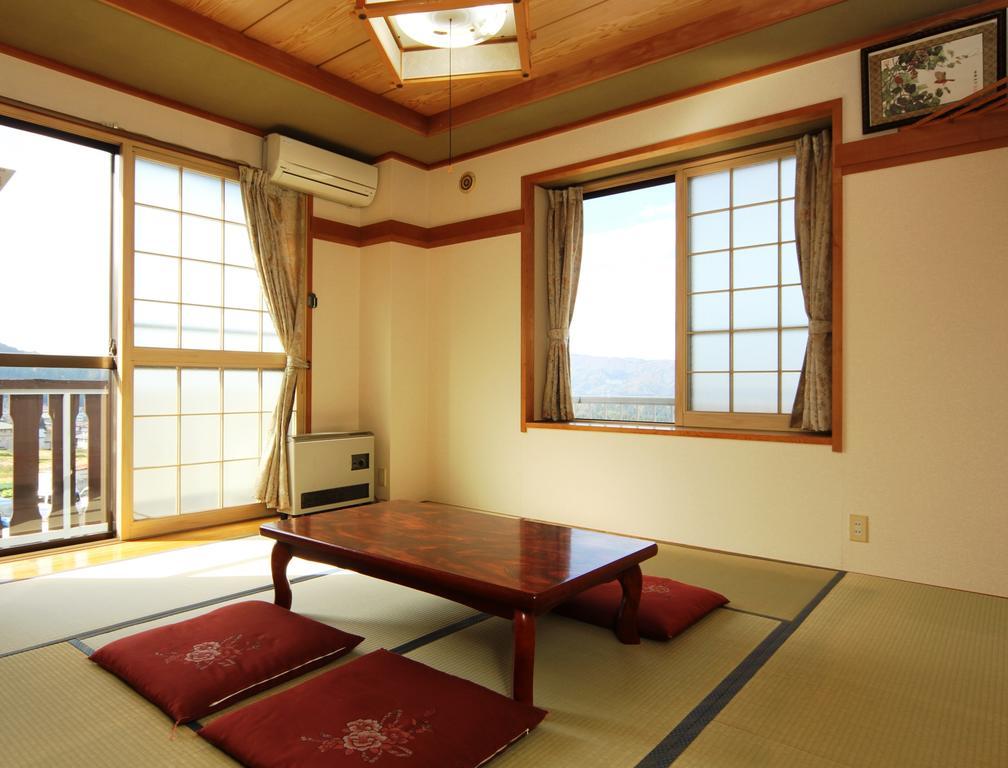 Villa Katashio Nozawaonsen Eksteriør billede