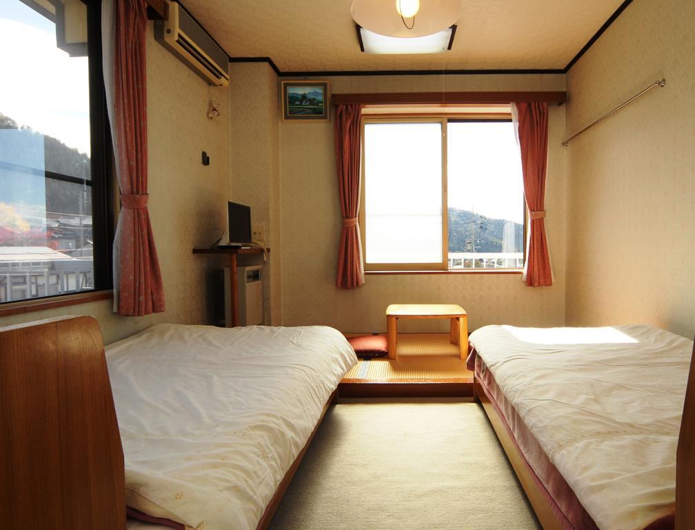Villa Katashio Nozawaonsen Eksteriør billede