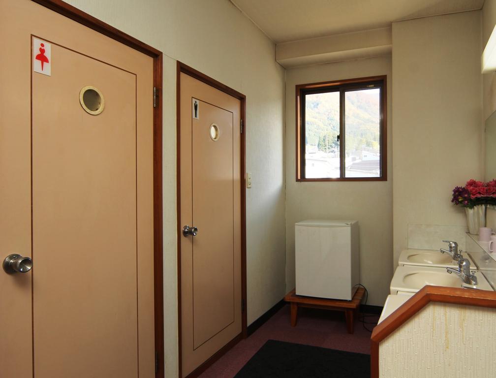 Villa Katashio Nozawaonsen Eksteriør billede