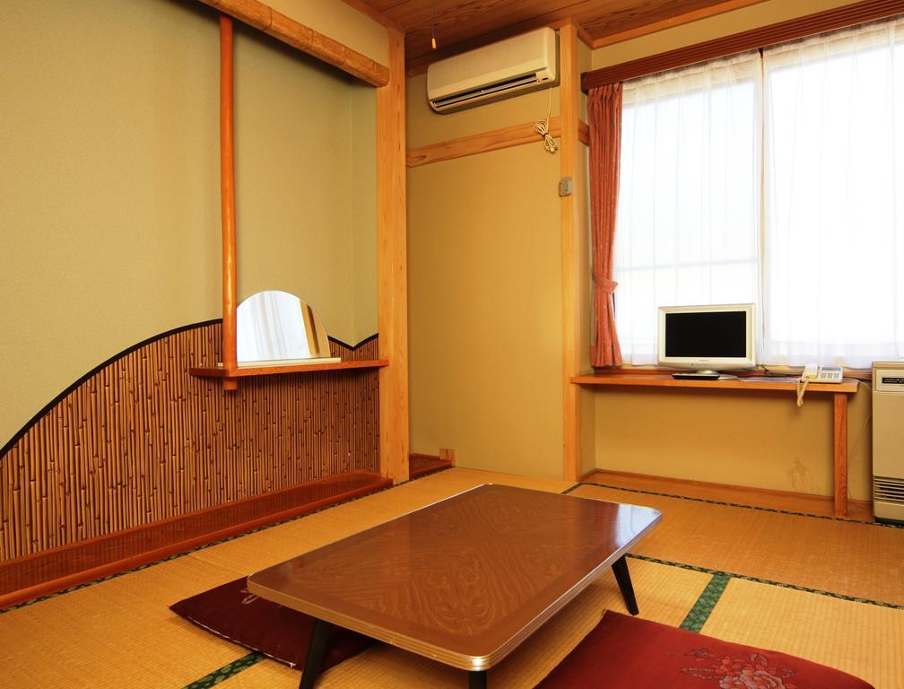 Villa Katashio Nozawaonsen Eksteriør billede