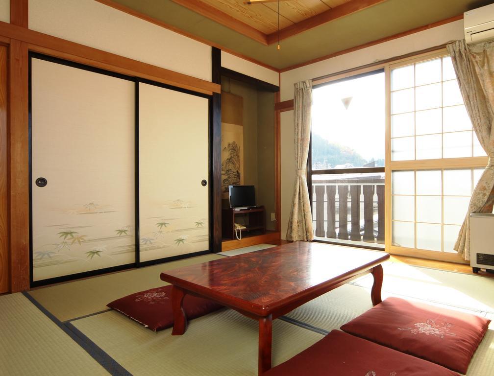 Villa Katashio Nozawaonsen Eksteriør billede